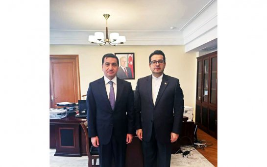 Hikmət Hacıyev İran səfiri ilə görüşüb