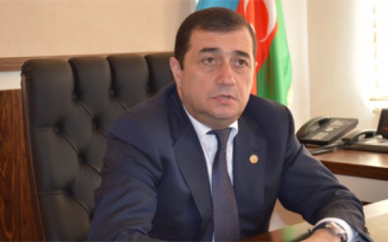 Sahibkarlar icra başçısını məhkəməyə verirlər