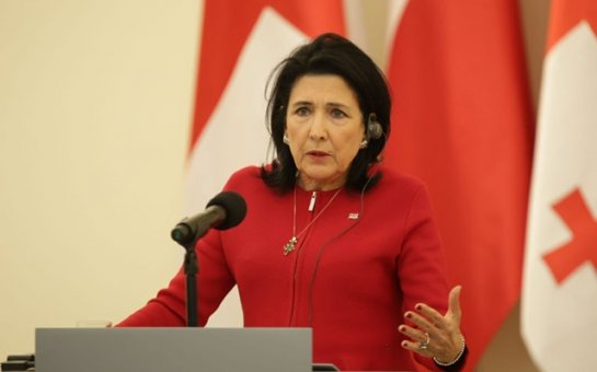 Gürcüstanda aviaşirkət Prezidentə qadağa qoydu